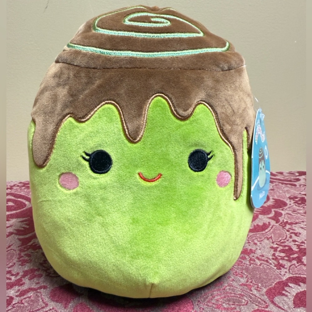 ✨NWT✨ 8” Malta Squishmallow